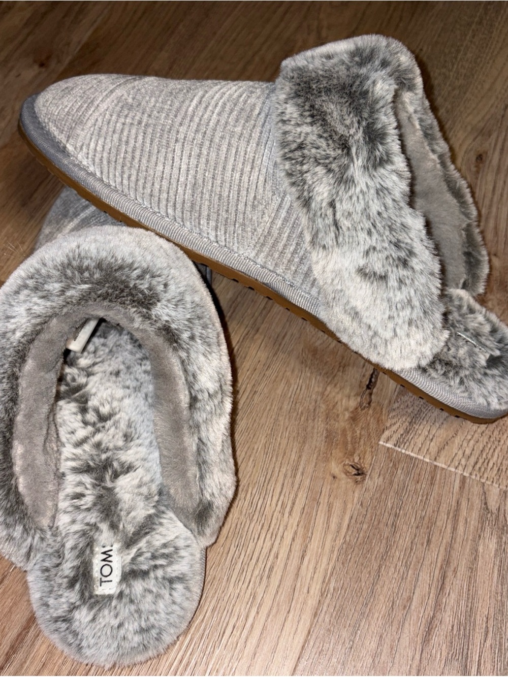 TOMS Valerie Slippers Grey Rib Knit 7.5 Women's Cozy Comfort EUC